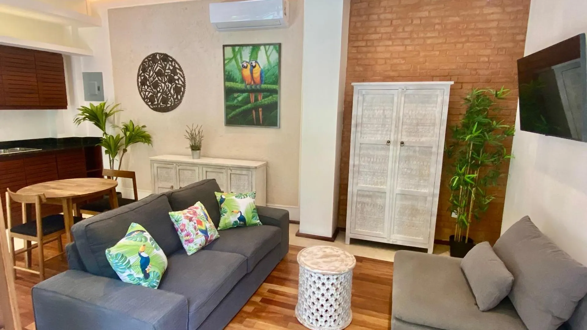 Boutique Hotel Casa Grande, Parrot'S Paradise Suite Santo Domingo Apartahotel